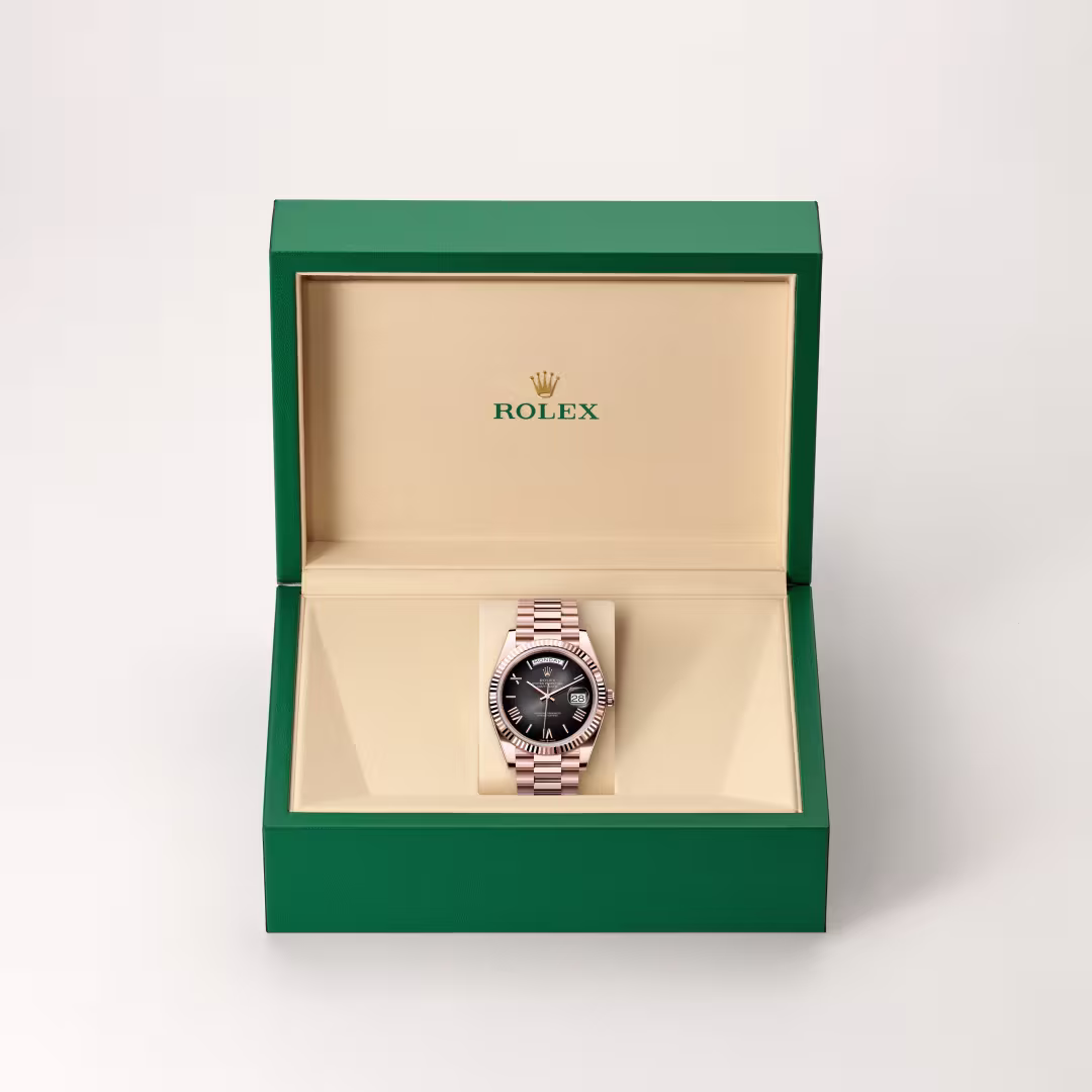 Rolex Day-Date 18 ct Everose gold M228235-0055 - swiss watch