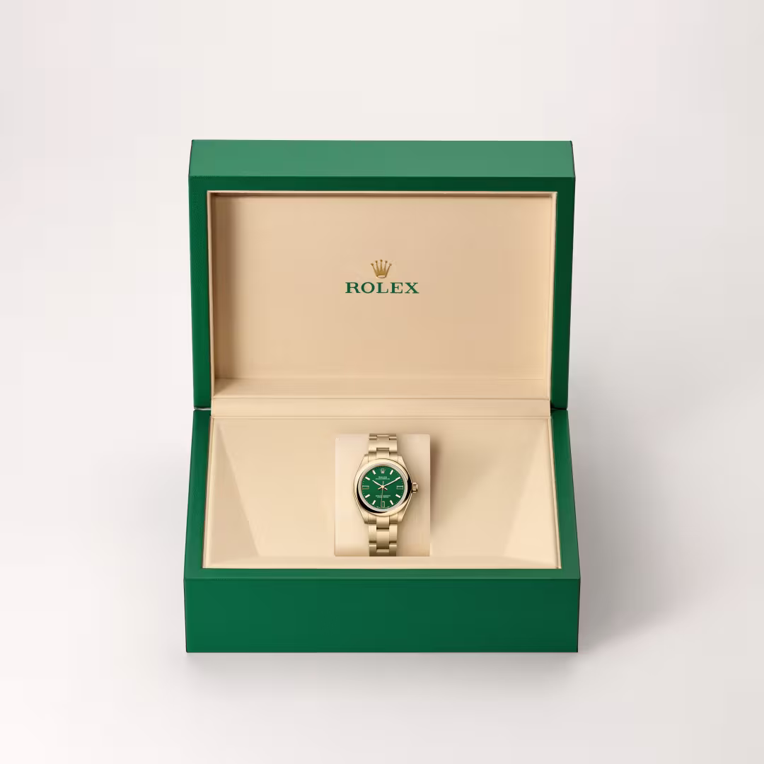 Rolex Oyster Perpetual 18 ct yellow gold M276208-0002 - swiss watch