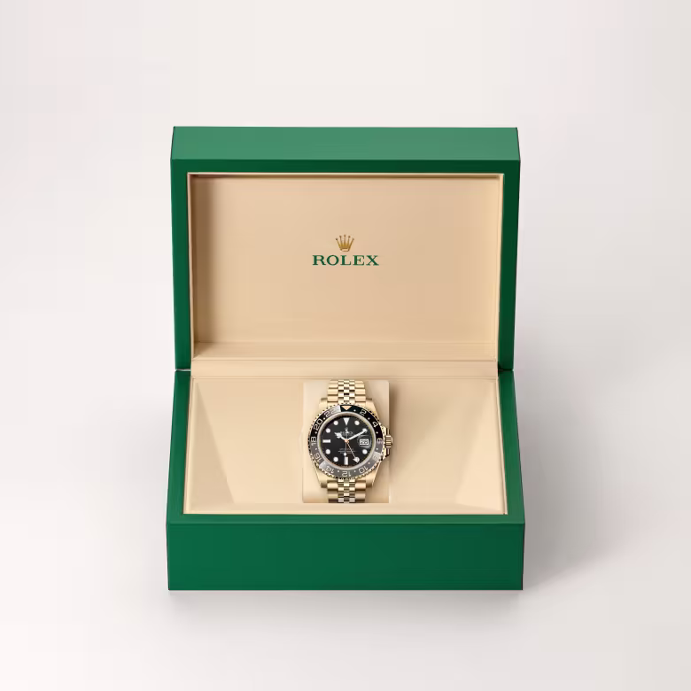 Rolex GMT-Master II 18 ct yellow gold M126718GRNR-0001 - swiss watch